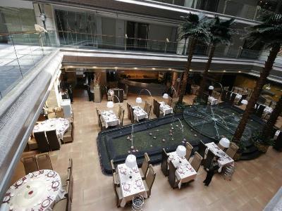 Da Zhong Hotel Indoor Stadium Xuhui Шанхай Экстерьер фото