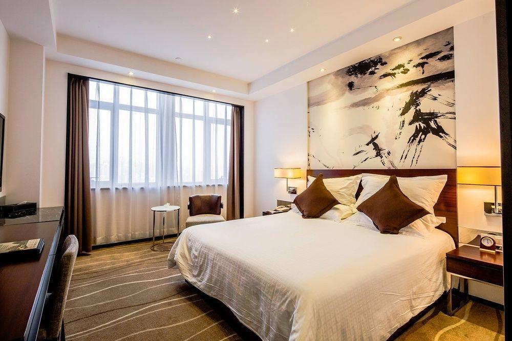 Da Zhong Hotel Indoor Stadium Xuhui Шанхай Экстерьер фото